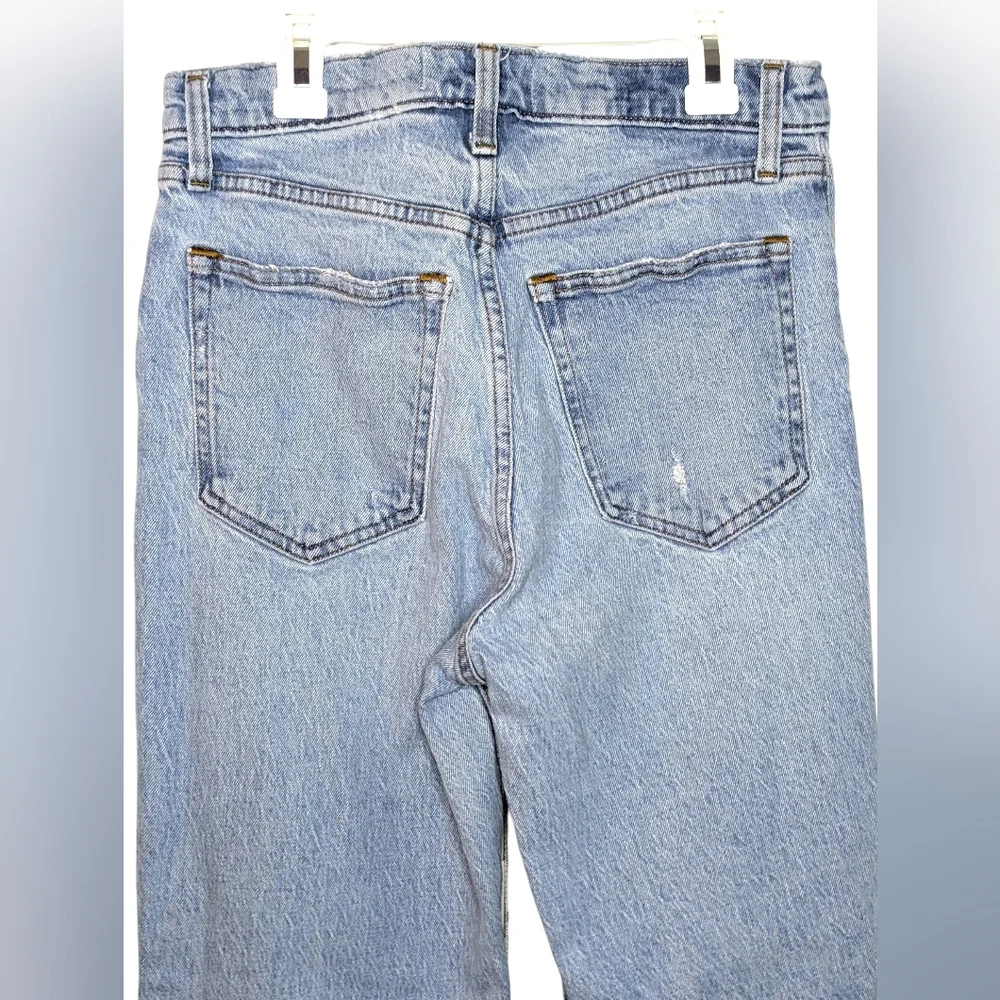 Abercrombie & Fitch Jeans Size 28/6 90s Straight Leg Ultra High Rise Distressed